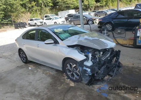 2019 Kia Forte Fe из США, поврежденный, VIN 3KPF24AD9KE099019